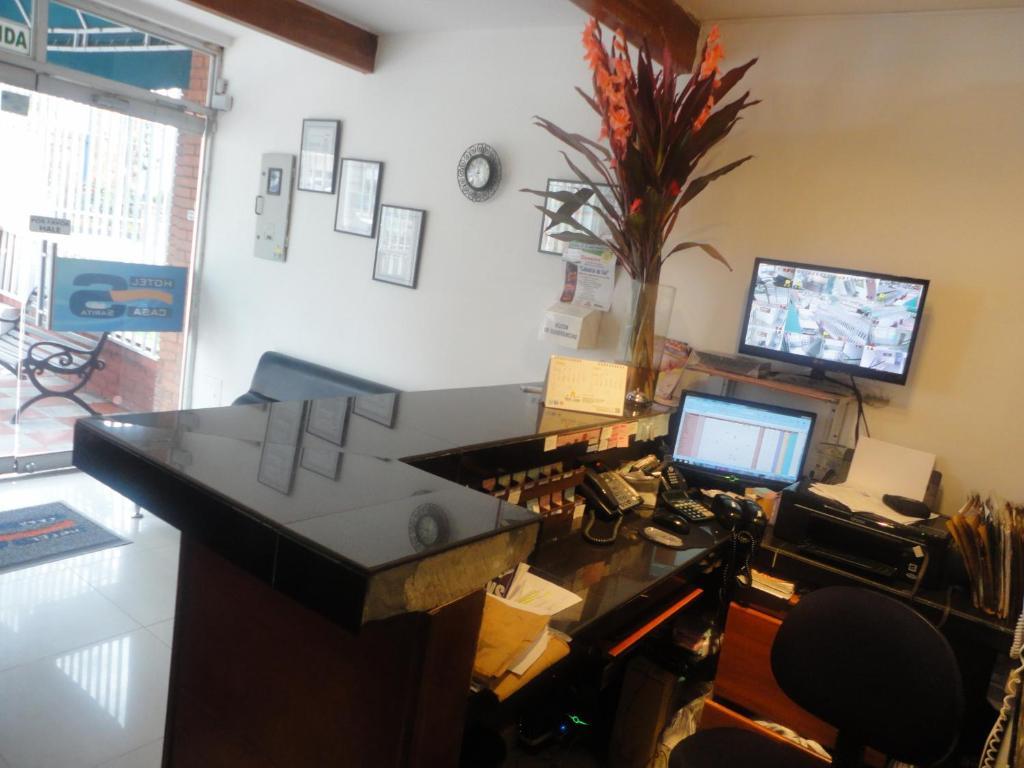 Hotel Casa Sarita โบโกตา ภายนอก รูปภาพ