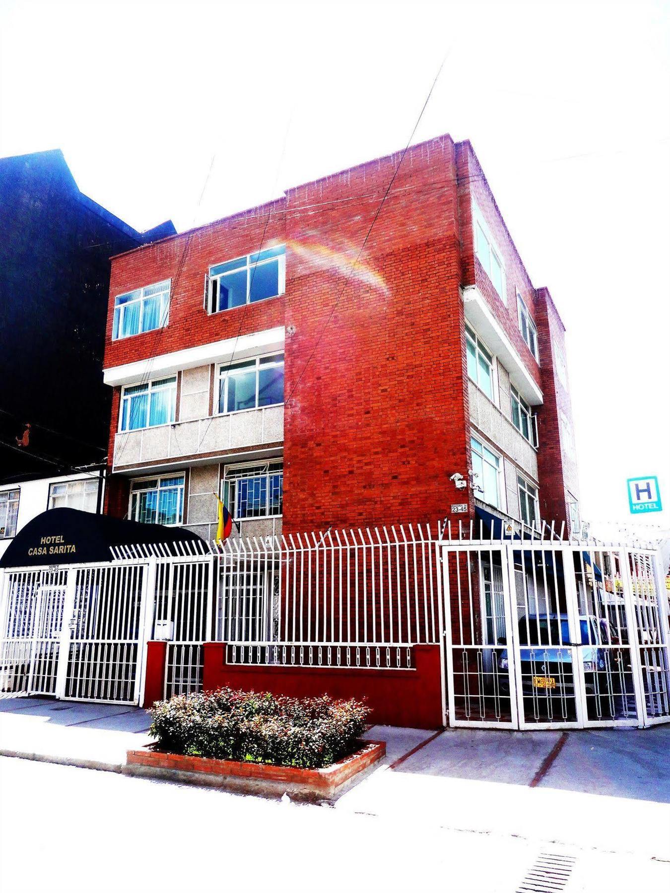 Hotel Casa Sarita โบโกตา ภายนอก รูปภาพ